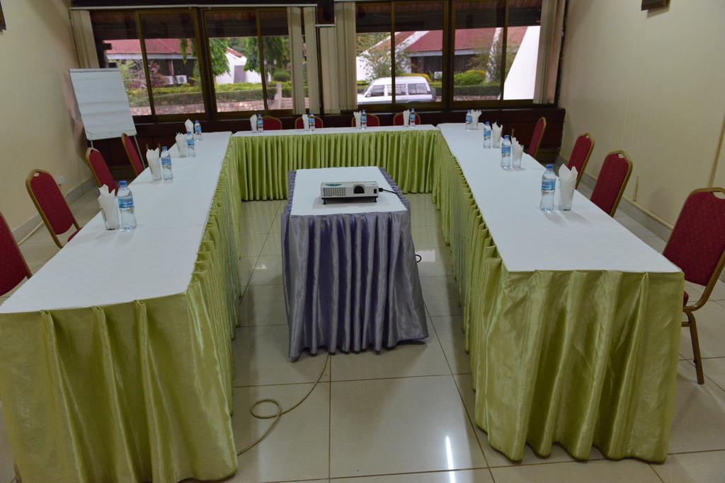 Morogoro Hotel Exterior foto